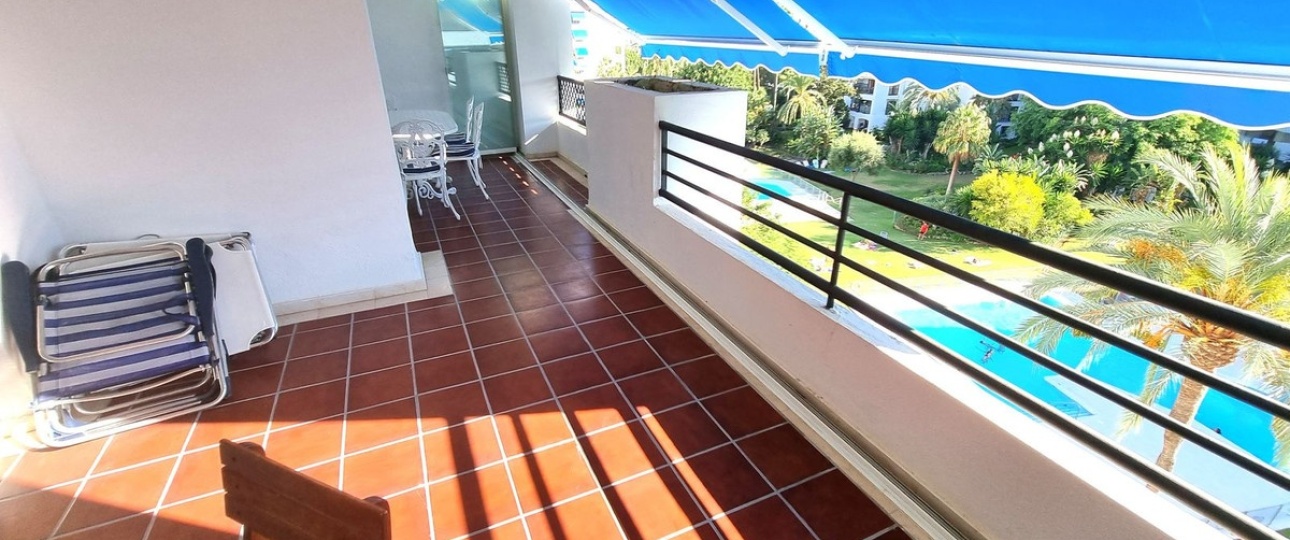 Resale - apartment - Marbella - Puerto Banús