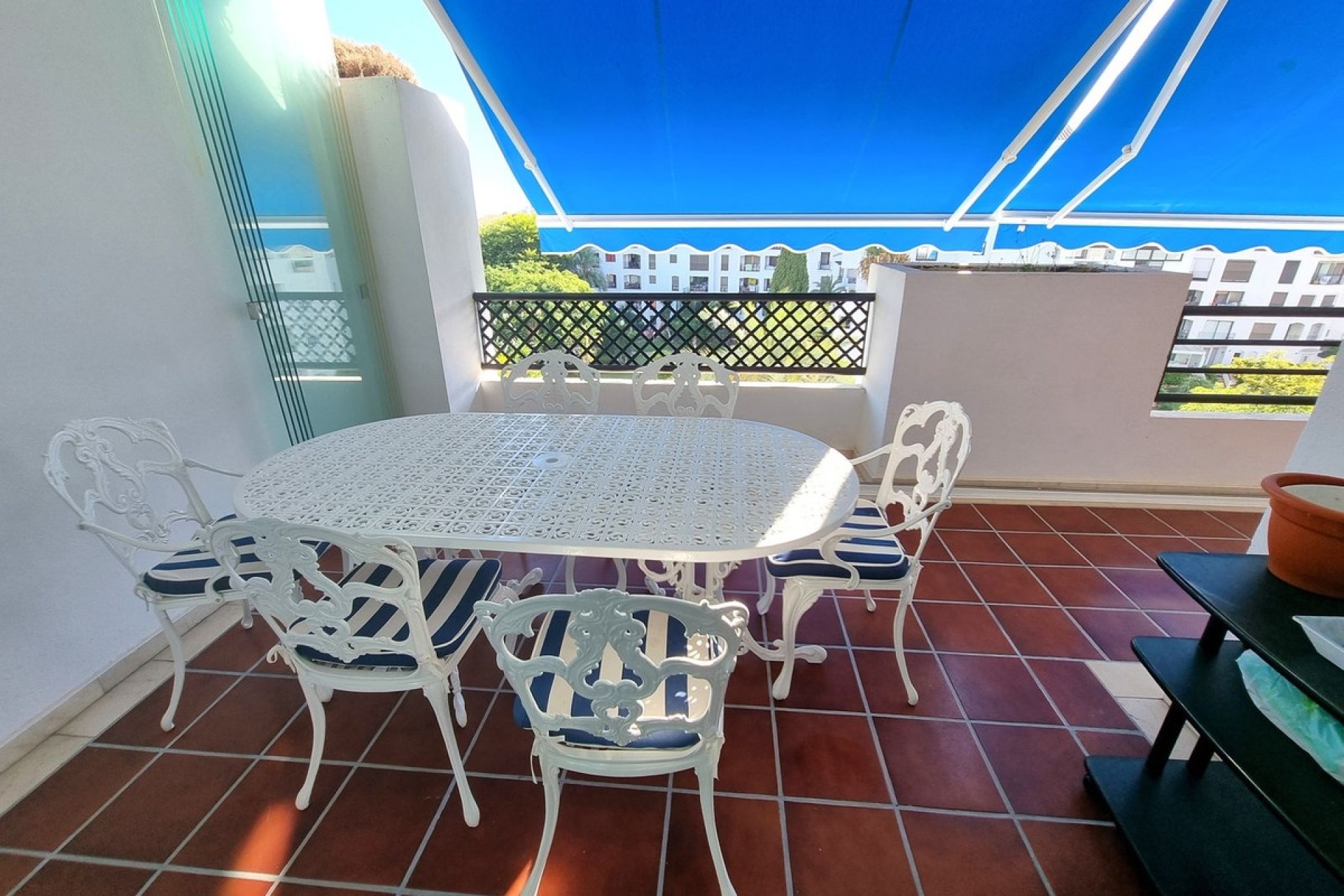 Resale - apartment - Marbella - Puerto Banús