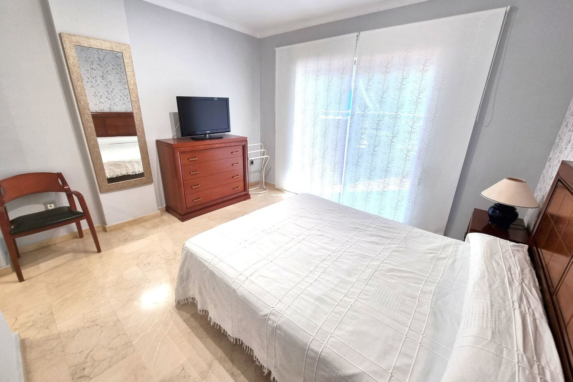 Resale - apartment - Marbella - Puerto Banús