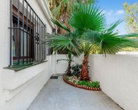 Resale - apartment - Marbella - Puerto Banús