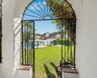 Resale - apartment - Marbella - Puerto Banús