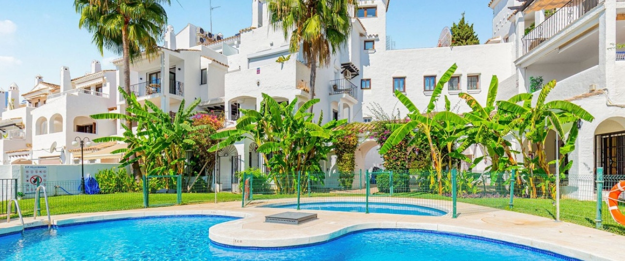 Resale - apartment - Marbella - Puerto Banús