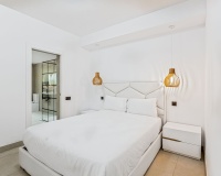 Resale - apartment - Marbella - Puerto Banús
