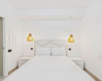 Resale - apartment - Marbella - Puerto Banús