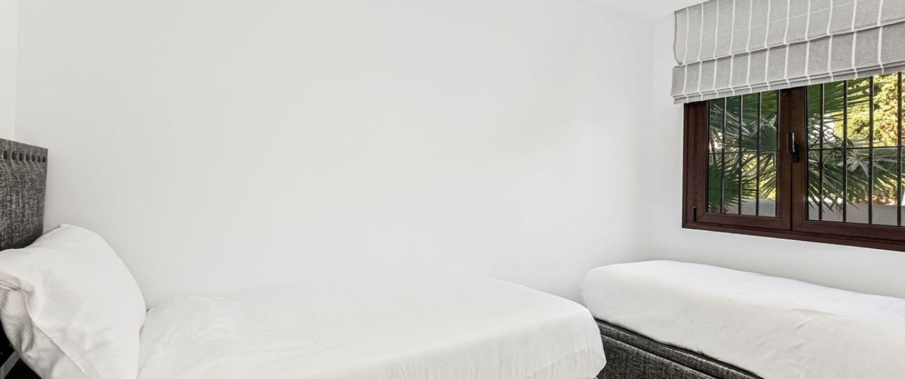Resale - apartment - Marbella - Puerto Banús