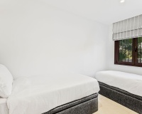 Resale - apartment - Marbella - Puerto Banús