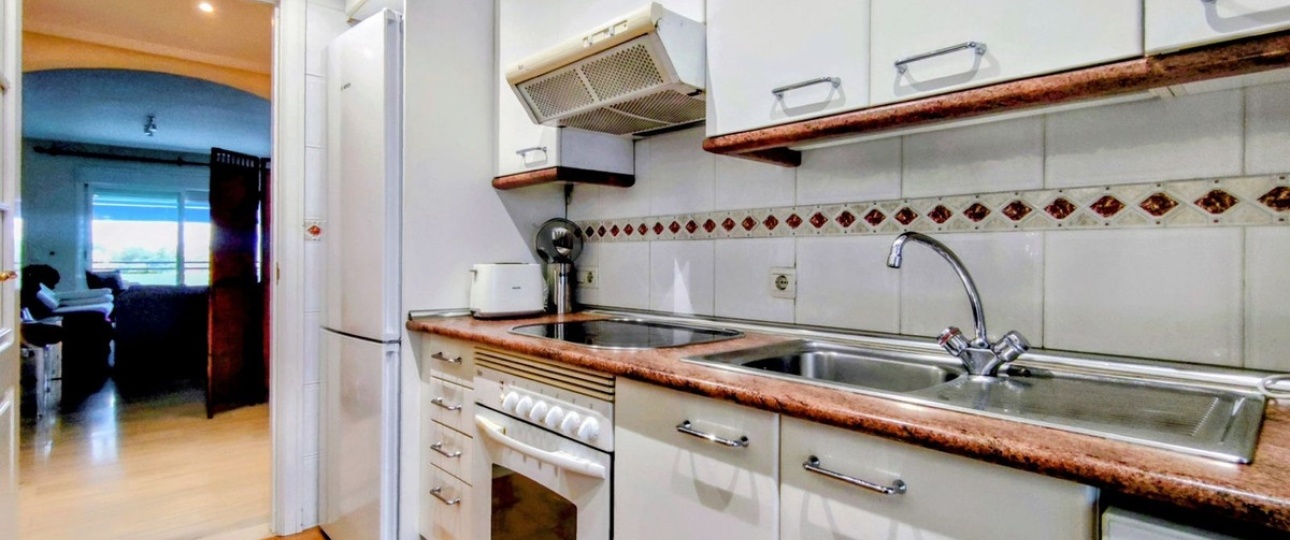 Resale - apartment - Marbella - Puerto Banús