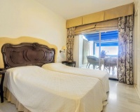 Resale - apartment - Marbella - Puerto Banús