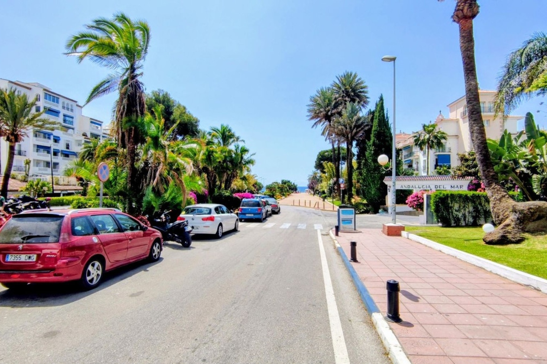 Resale - apartment - Marbella - Puerto Banús