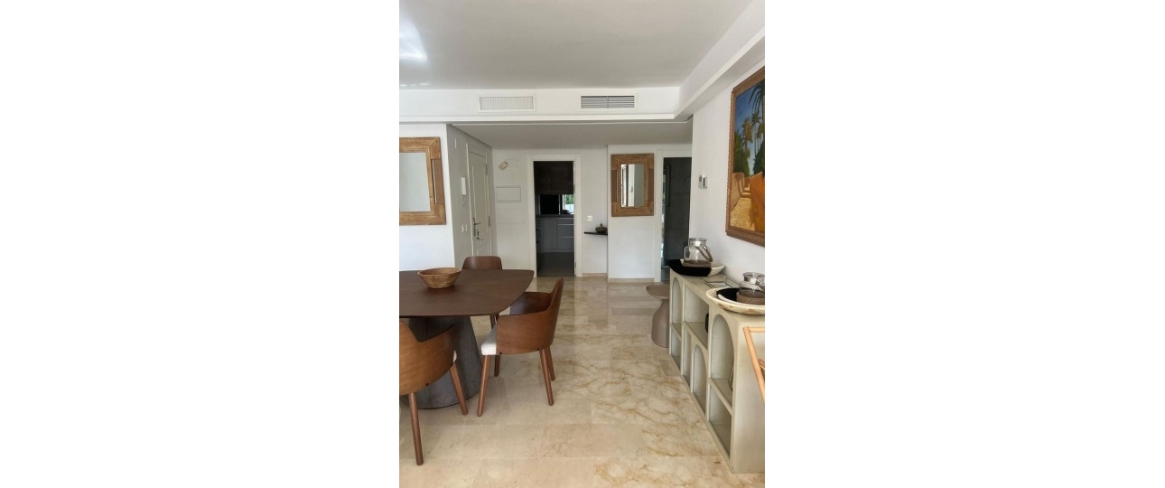 Resale - apartment - Marbella - Puerto Banús