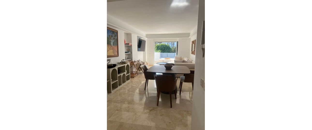 Resale - apartment - Marbella - Puerto Banús