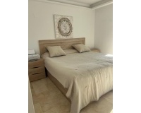Resale - apartment - Marbella - Puerto Banús