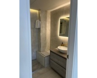 Resale - apartment - Marbella - Puerto Banús