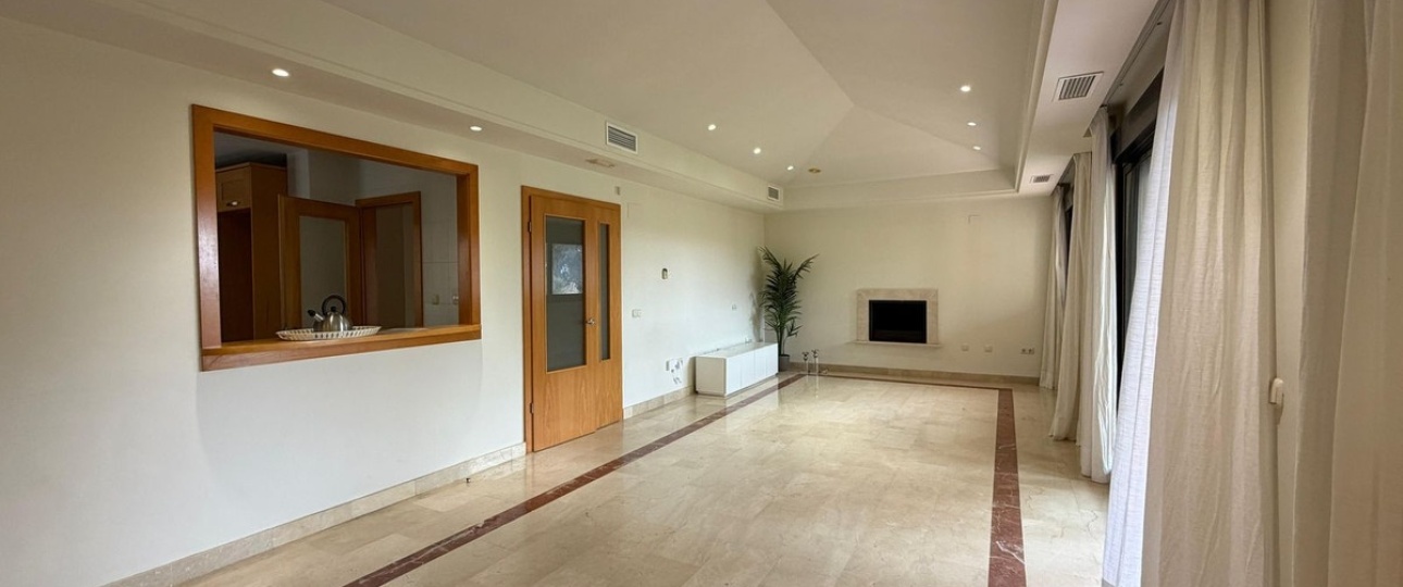 Resale - apartment - Marbella - Puerto Banús