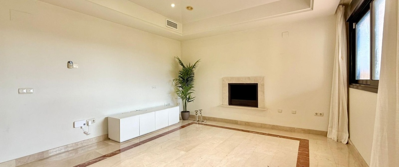 Resale - apartment - Marbella - Puerto Banús