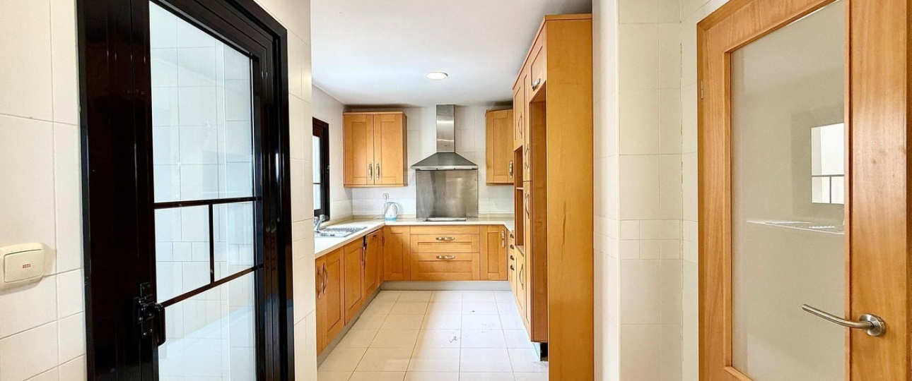 Resale - apartment - Marbella - Puerto Banús