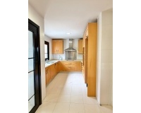Resale - apartment - Marbella - Puerto Banús