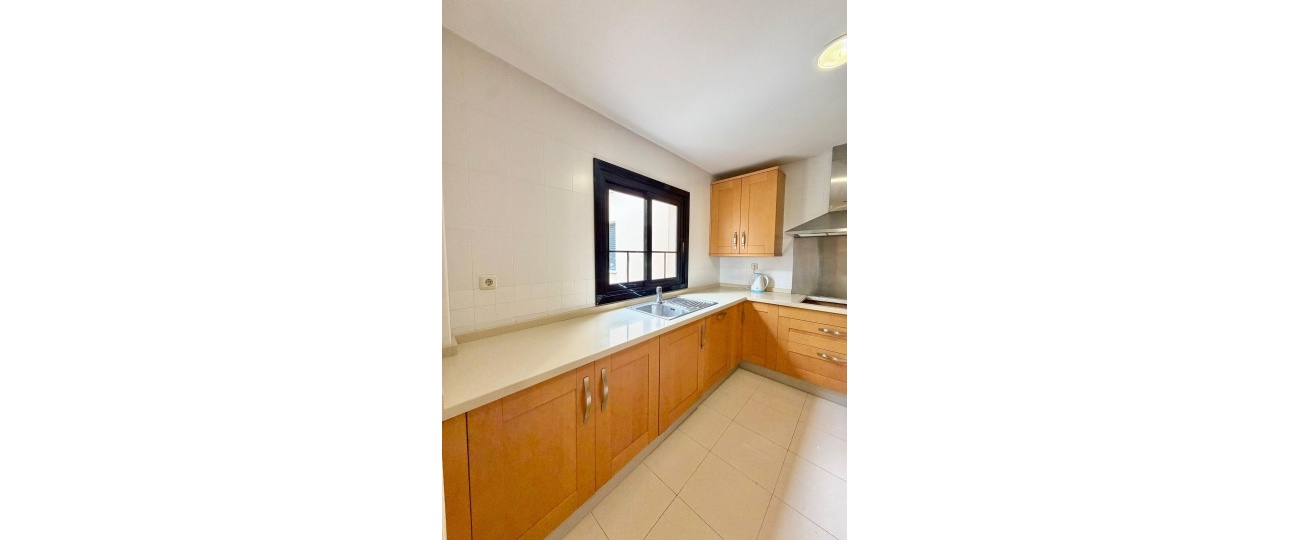 Resale - apartment - Marbella - Puerto Banús