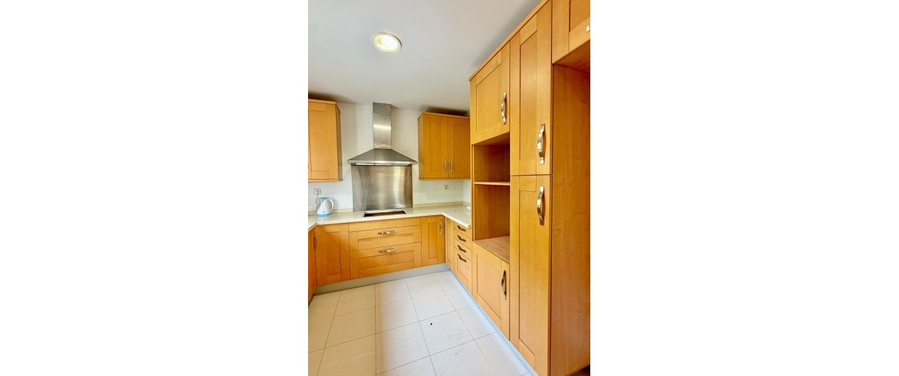 Resale - apartment - Marbella - Puerto Banús