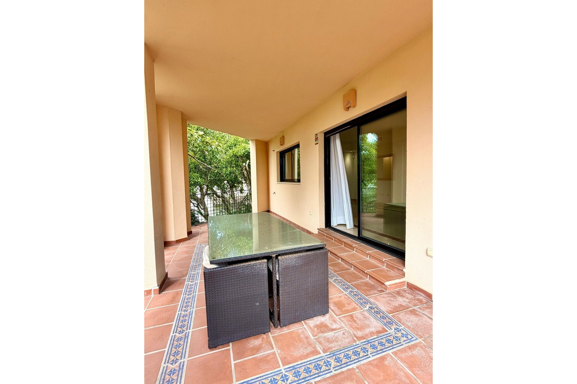Resale - apartment - Marbella - Puerto Banús