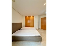 Resale - apartment - Marbella - Puerto Banús