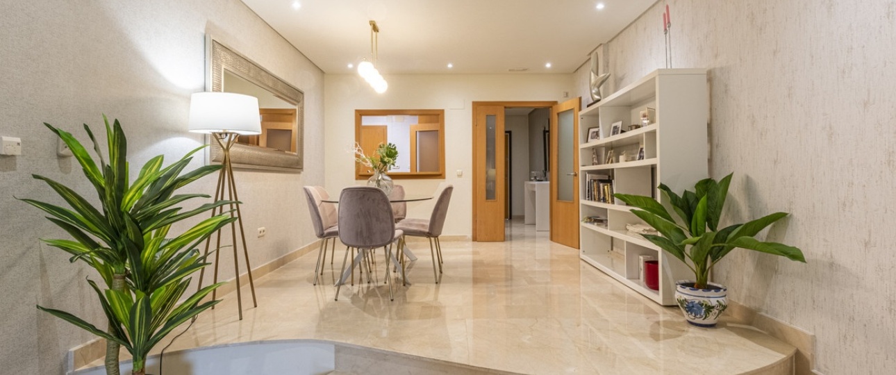 Resale - apartment - Marbella - Puerto Banús