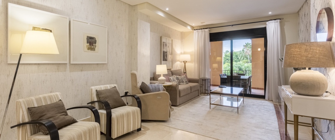 Resale - apartment - Marbella - Puerto Banús