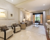 Resale - apartment - Marbella - Puerto Banús