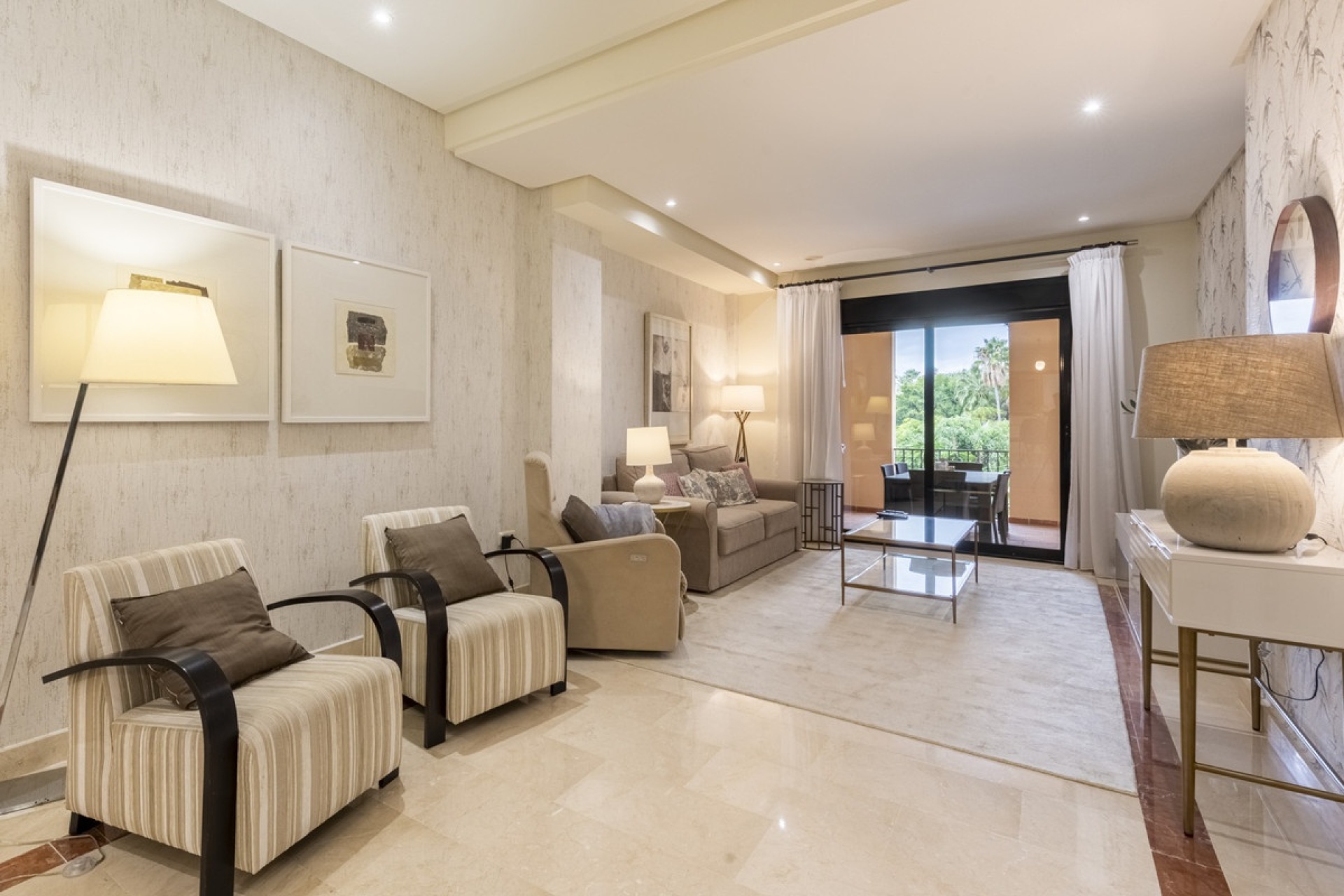 Resale - apartment - Marbella - Puerto Banús