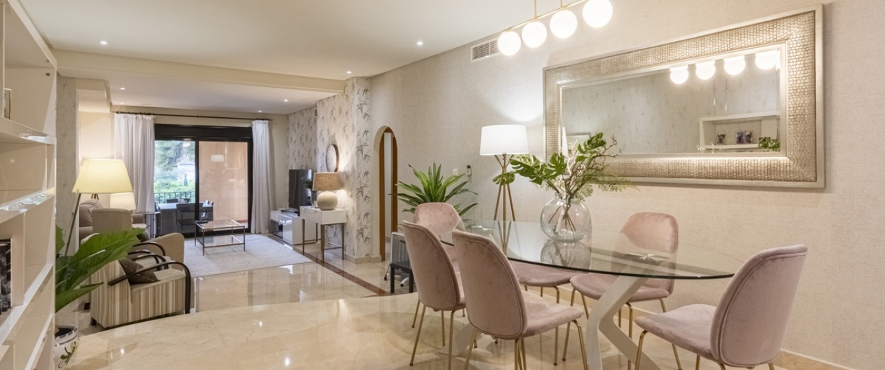 Resale - apartment - Marbella - Puerto Banús