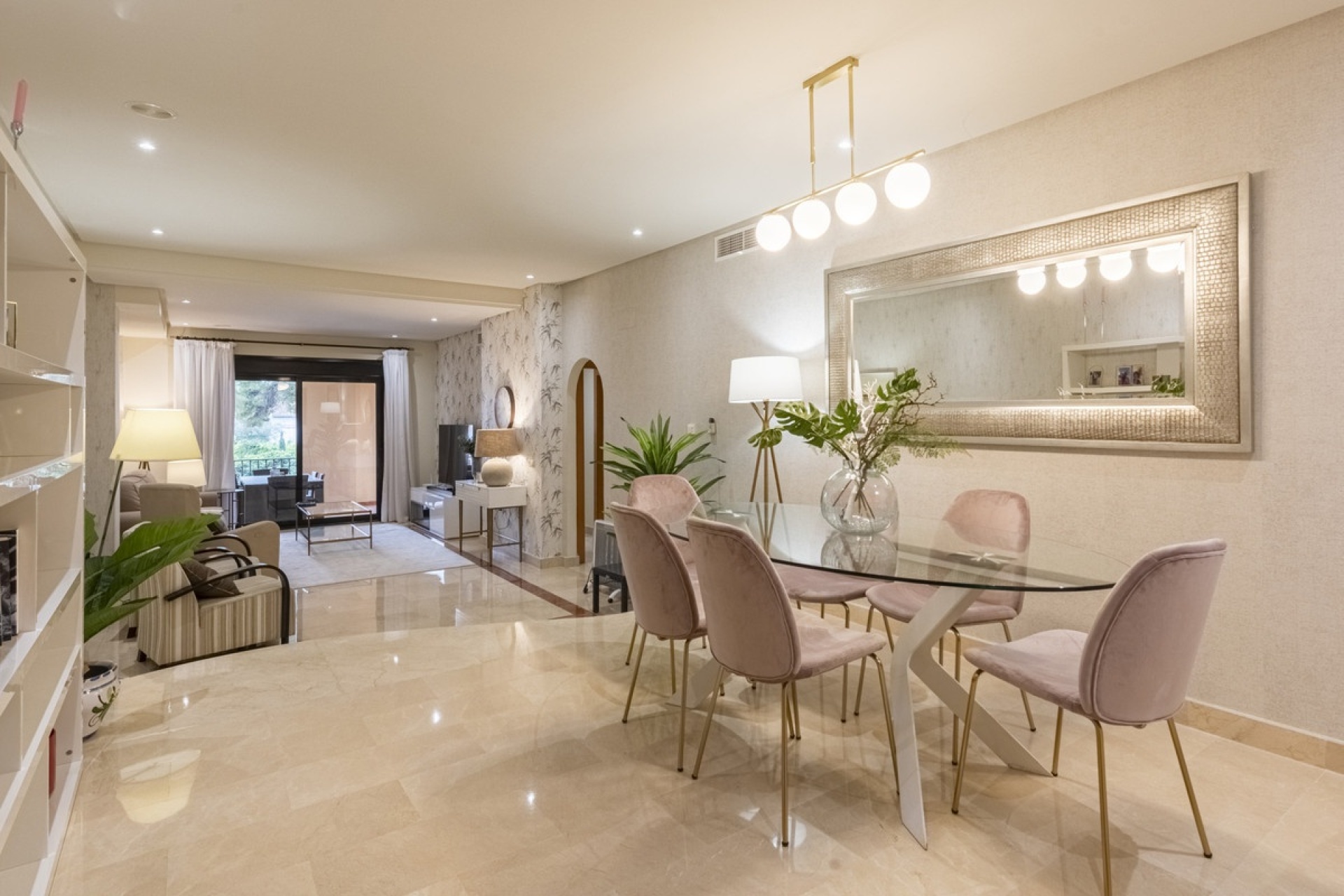 Resale - apartment - Marbella - Puerto Banús