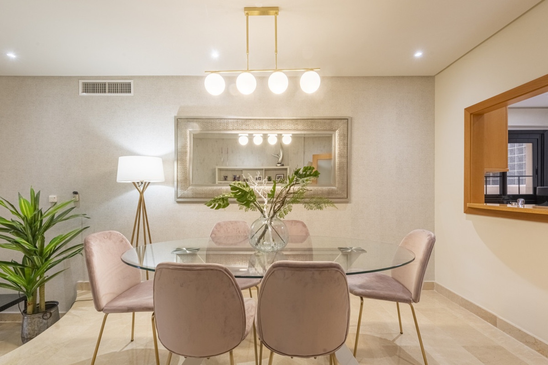 Resale - apartment - Marbella - Puerto Banús