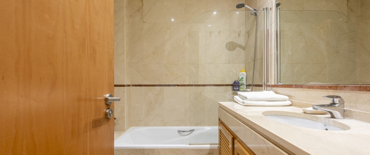 Resale - apartment - Marbella - Puerto Banús