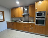 Resale - apartment - Marbella - Puerto Banús