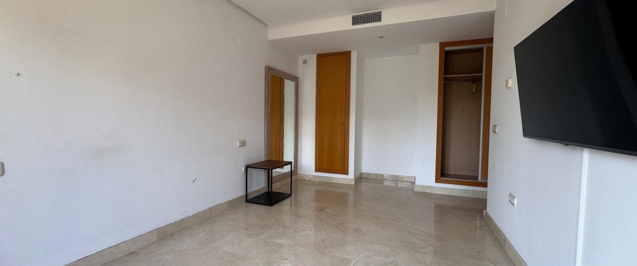 Resale - apartment - Marbella - Puerto Banús