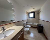 Resale - apartment - Marbella - Puerto Banús