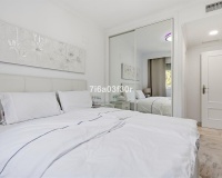 Resale - apartment - Marbella - Puerto Banús