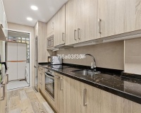 Resale - apartment - Marbella - Puerto Banús