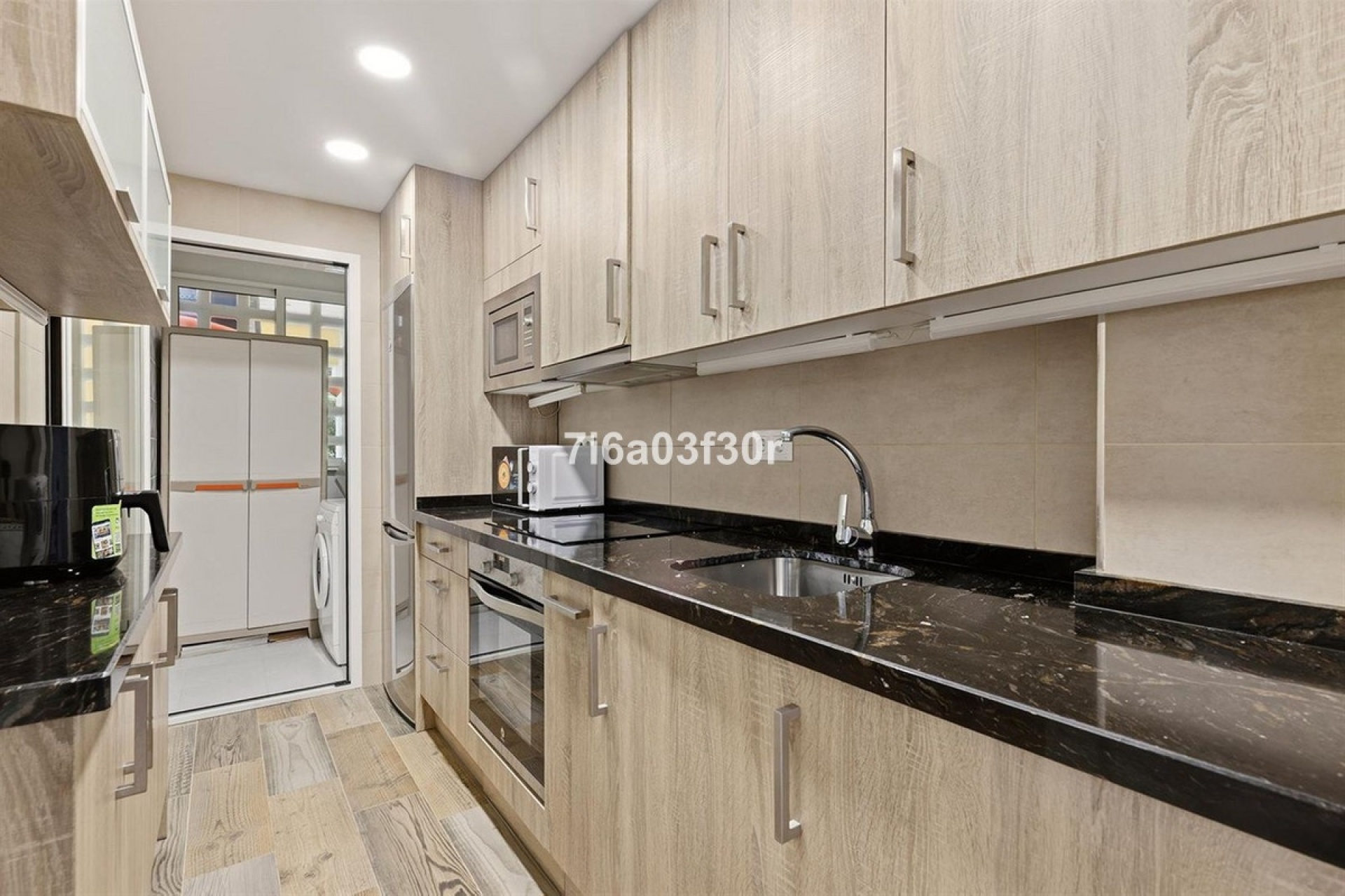 Resale - apartment - Marbella - Puerto Banús