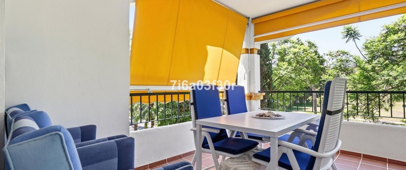 Resale - apartment - Marbella - Puerto Banús