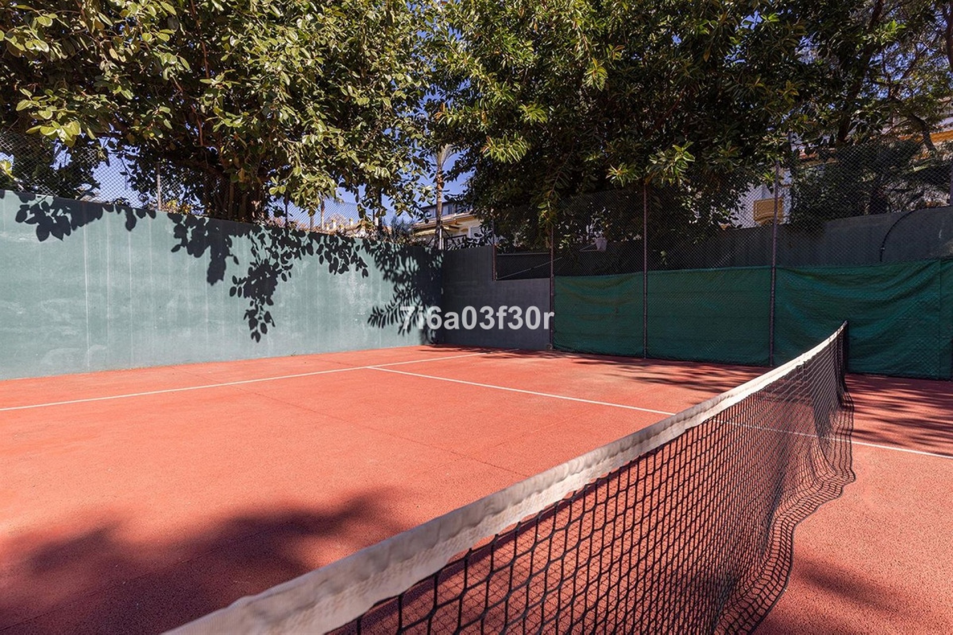Resale - apartment - Marbella - Puerto Banús