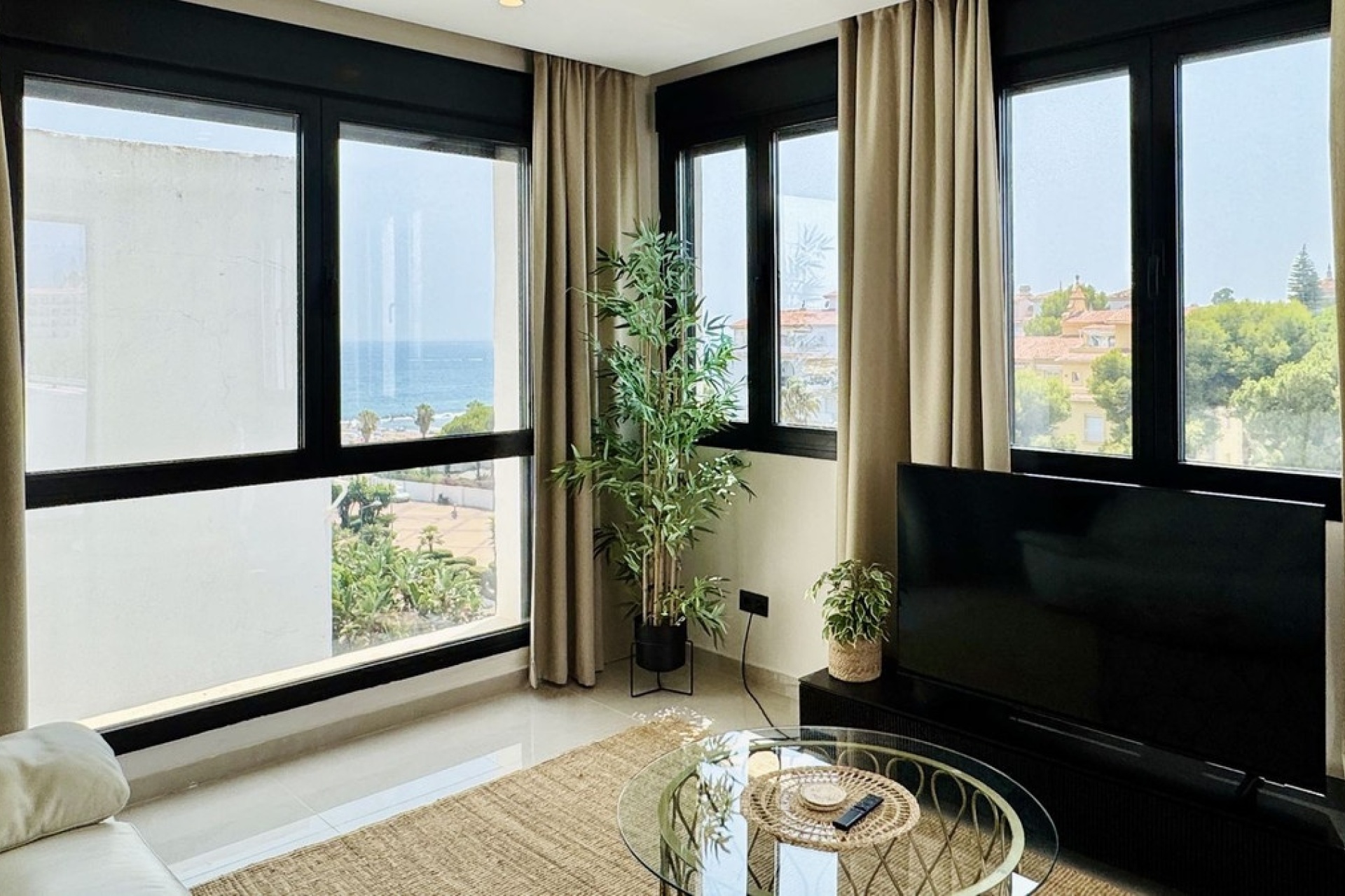 Resale - apartment - Marbella - Puerto Banús