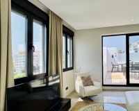 Resale - apartment - Marbella - Puerto Banús