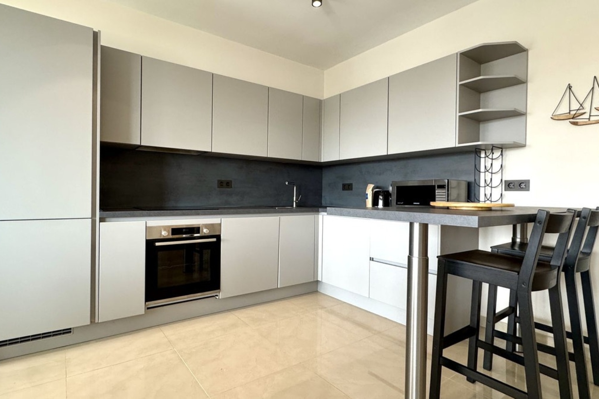 Resale - apartment - Marbella - Puerto Banús