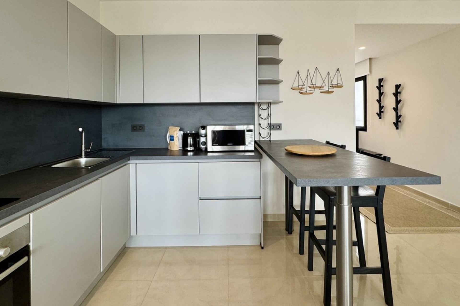 Resale - apartment - Marbella - Puerto Banús