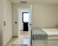 Resale - apartment - Marbella - Puerto Banús