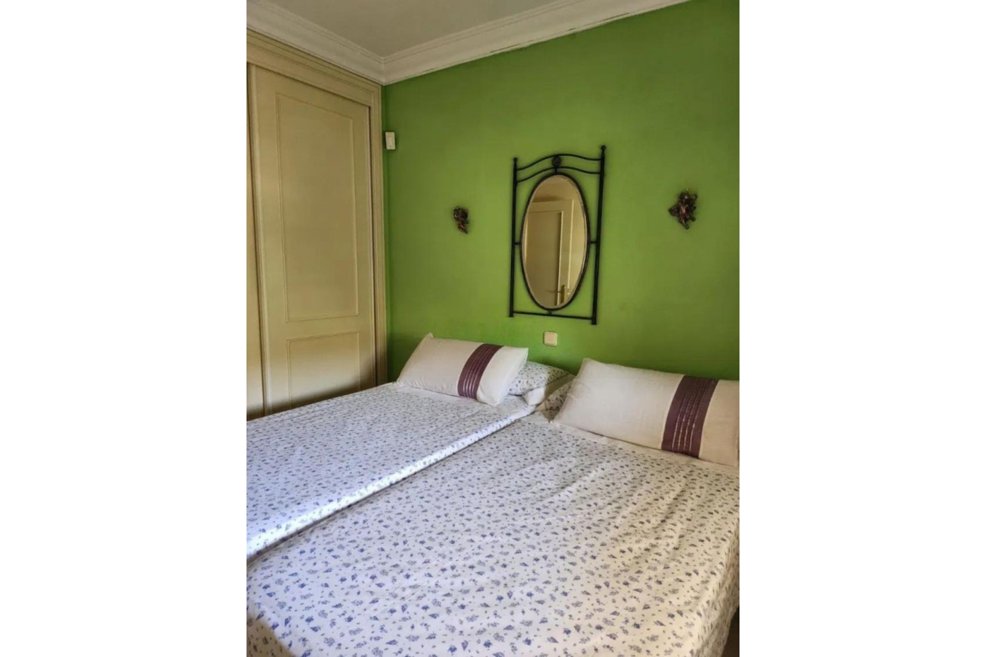 Resale - apartment - Marbella - Puerto Banús