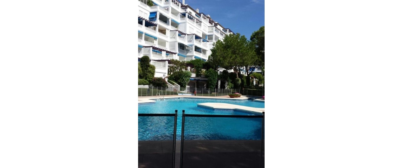 Resale - apartment - Marbella - Puerto Banús