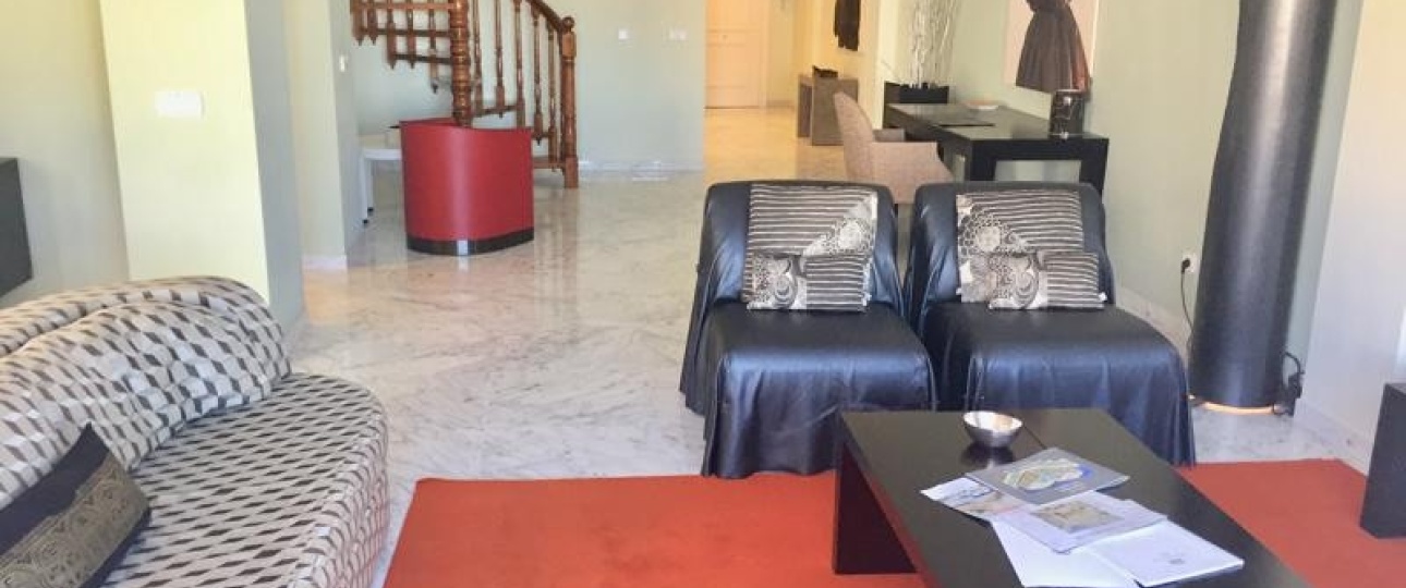 Resale - apartment - Marbella - Puerto Banús