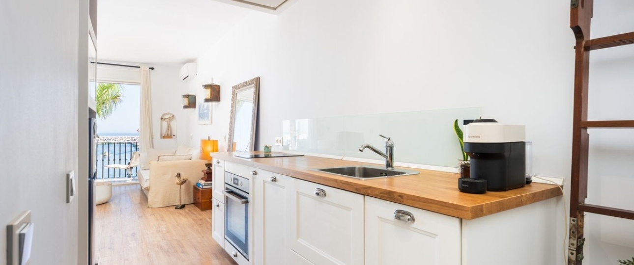 Resale - apartment - Marbella - Puerto Banús